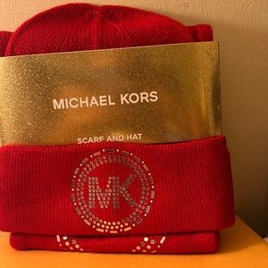 Michael Kors Scarf & Hat set